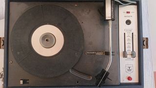 tocadiscos maleta antiguo
