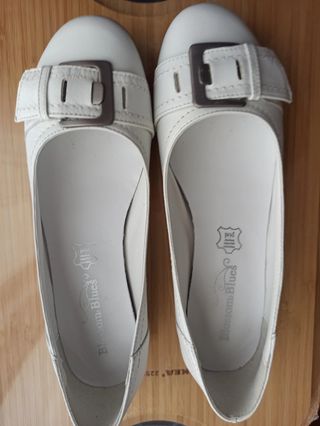 Bailarinas blancas de piel talla 41