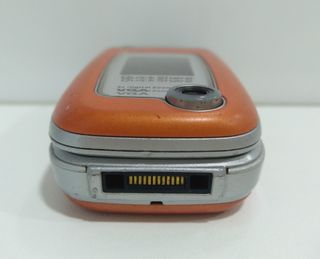 Teléfono Sony Ericsson Z520i para piezas