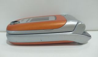 Teléfono Sony Ericsson Z520i para piezas