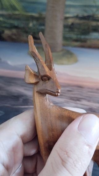 Figura de Ciervo hecha en Madera