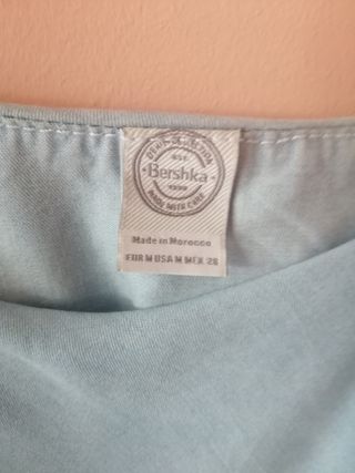 Vestido short azul. Talla M. Bershka.Tirantes.