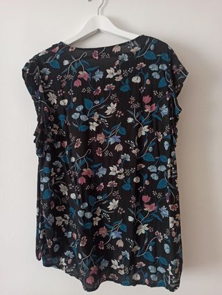 Blusa negra estampada Yessica talla 50
