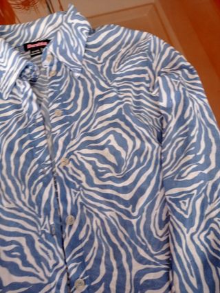 Camisa de Bershka con brillos