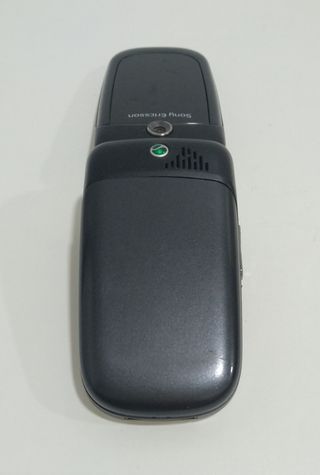 Teléfono Sony Ericsson Z310i para piezas