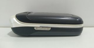 Teléfono Sony Ericsson Z310i para piezas