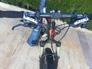 WRC Conor Team, Suspension REBA, LLantas MAVIC.