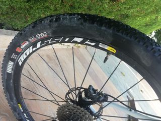 WRC Conor Team, Suspension REBA, LLantas MAVIC.