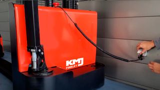 Apilador Nuevo 1.200 Kg a 3.600 mm. Baterías LITIO