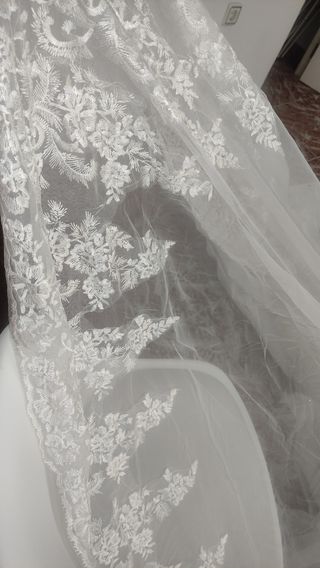 VESTIDO DE NOVIA  + CAN CAN ( precio negociable ) 