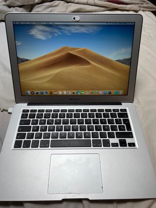 MacBook Air (13-inch 2017)