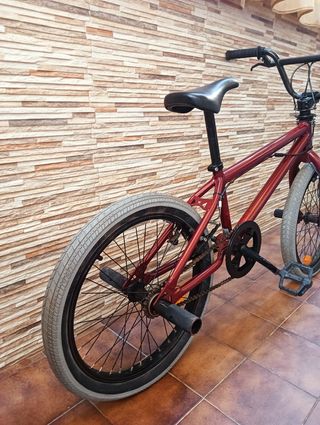 Bicicleta BMX Wipe 20 pulgadas