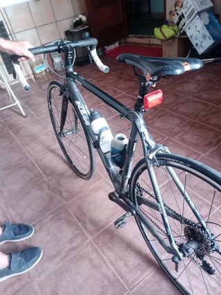 bicicleta de carretera KTM