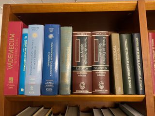 Libros de medicina y ginecología