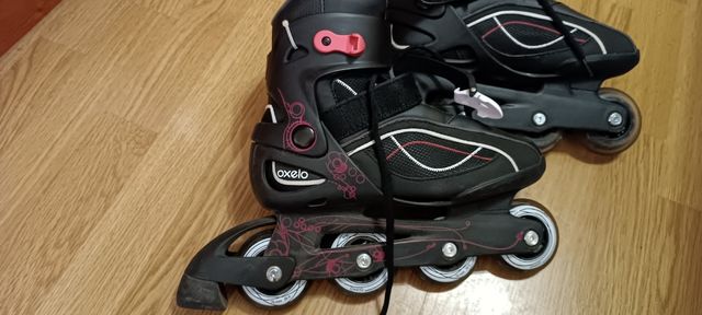 patines con  protecciones y bolsa de transporte