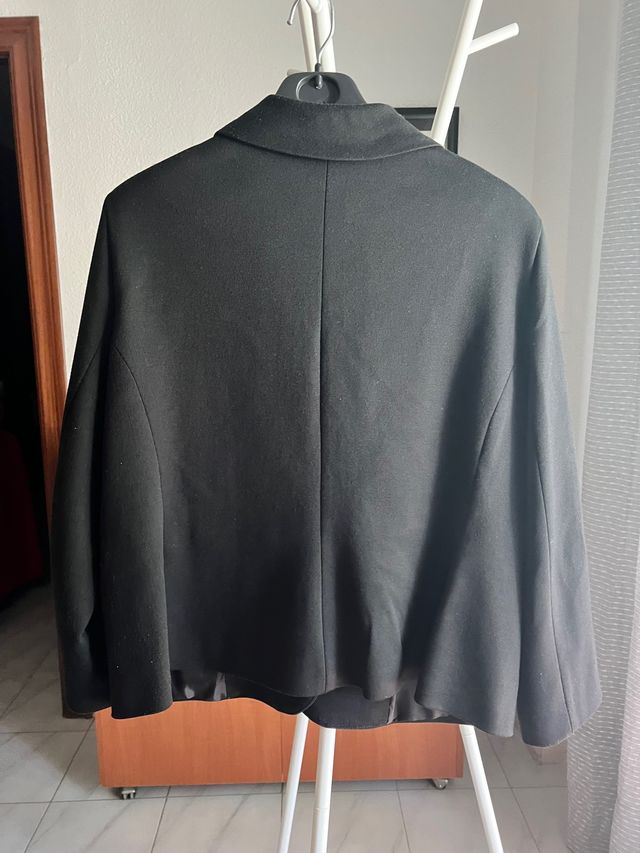 Chaqueta negra para mujer