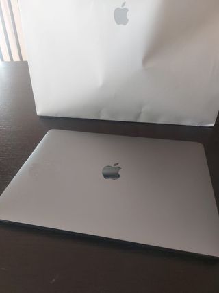 Apple Macbook Pro 13" Como nueva!!!