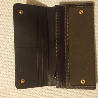 Monedero Prada