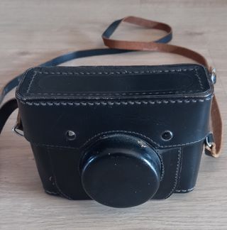 Camara Fujica 35 Compact con funda