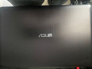 Portátil asus i3 5 generacion 4g w10