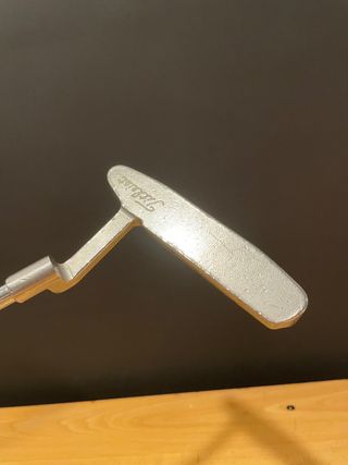 Juego de palos del golf Ping y putters