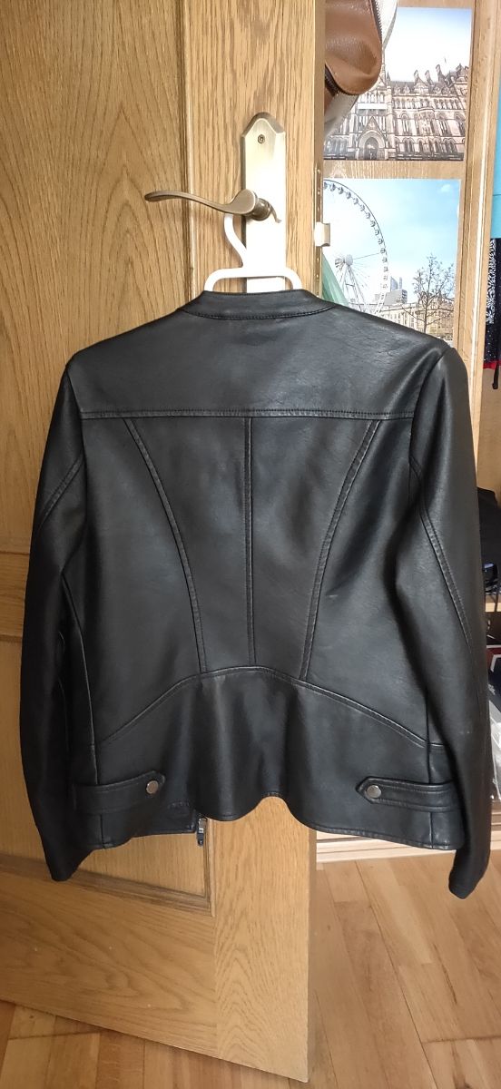 Chaqueta de cuero negro sintético niña