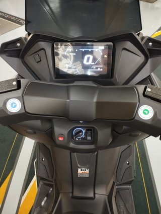 MOTO MITT 125  GTS