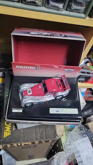 Scalextric Morgan Aero 8 edición limitada scx