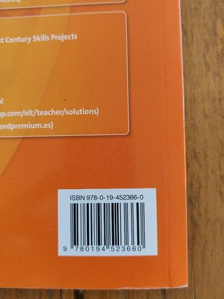 Solutions B2.  2 libros