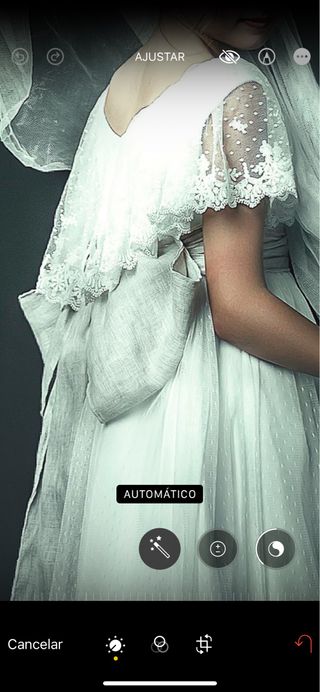 Dos trajes de comunión se venden por separado