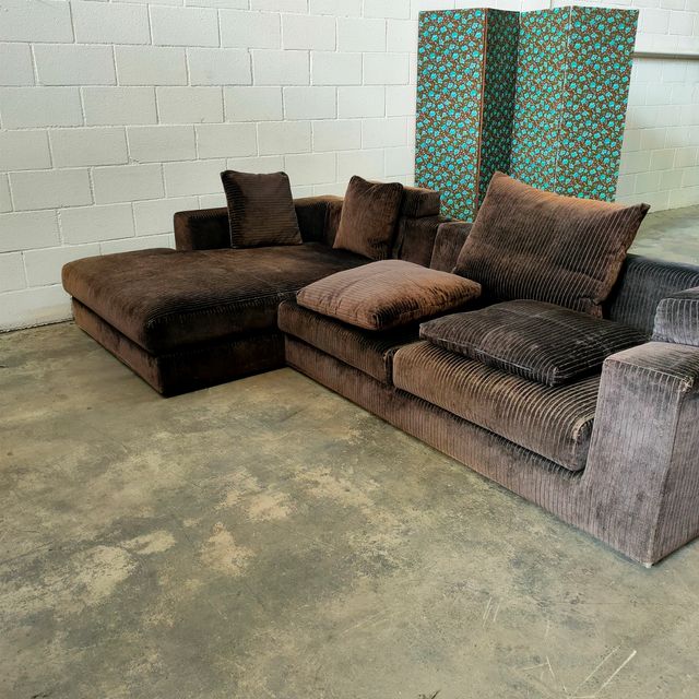 Alquiler Sofá Terciopelo Francia Vintage