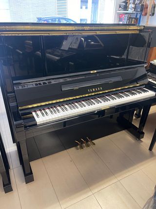 YAMAHA U3 ( Pianos Can Puig )