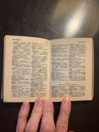 Diccionaro español-alemán.