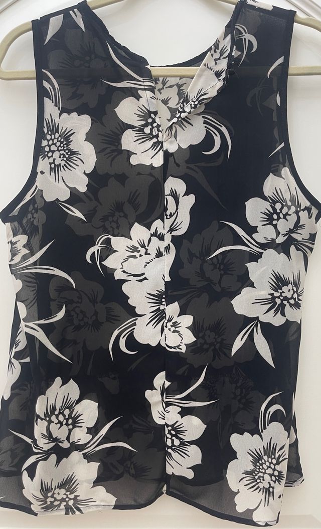 Blusa senza maniche nera a fiori tg S