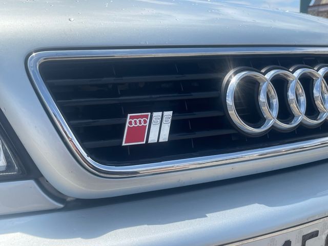 Audi S6 1996