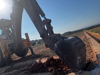 Trabajos con retroexcavadora