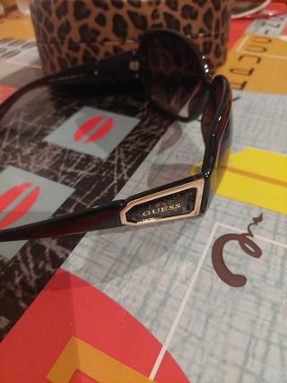 gafas de sol guess