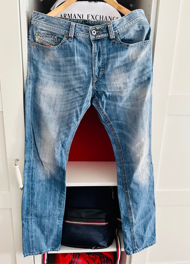 pantalón marca Diesel talla 33 