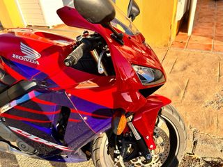 MOTO HONDA CBR RR 600 2005
