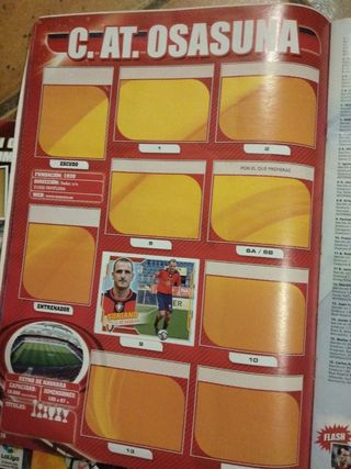 LOTE DE 4 ALBUMES LIGA