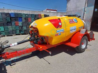 Atomizador 2000 Litros Arrastrado HERPA FIBERGLASS