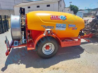 Atomizador 2000 Litros Arrastrado HERPA FIBERGLASS
