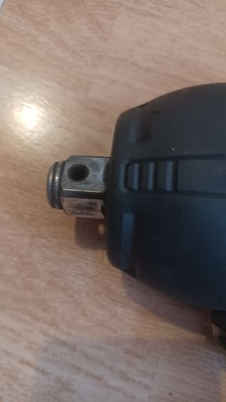 Pistola de impacto hikoki 