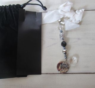 Llavero charm Guerlain