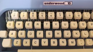Maquina de escribir Underwood 15