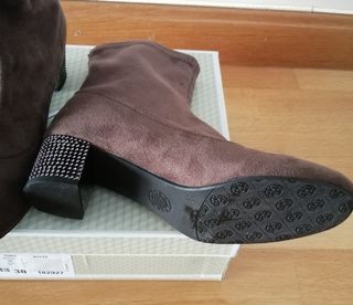 Botín de ante con tacón