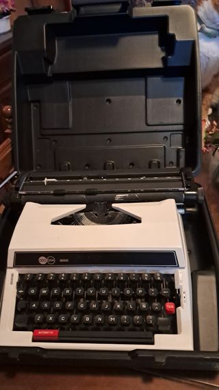 maquina de escribir olimpia año 92