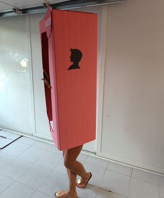 Caja Barbie disfraz