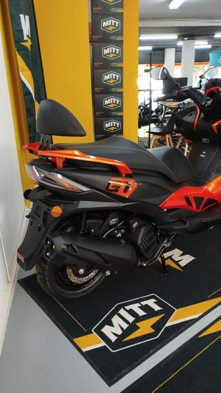 MOTO MITT 125  GT-MAX