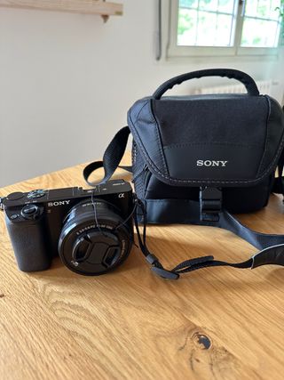 Càmera SONY ILCE-6000L